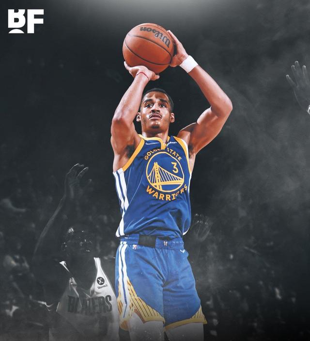 关于稳定发挥:张伟贡献30分,成为球队绝对核心!的信息 关于稳定发挥:张伟贡献30分,成为球队绝对核心!的信息