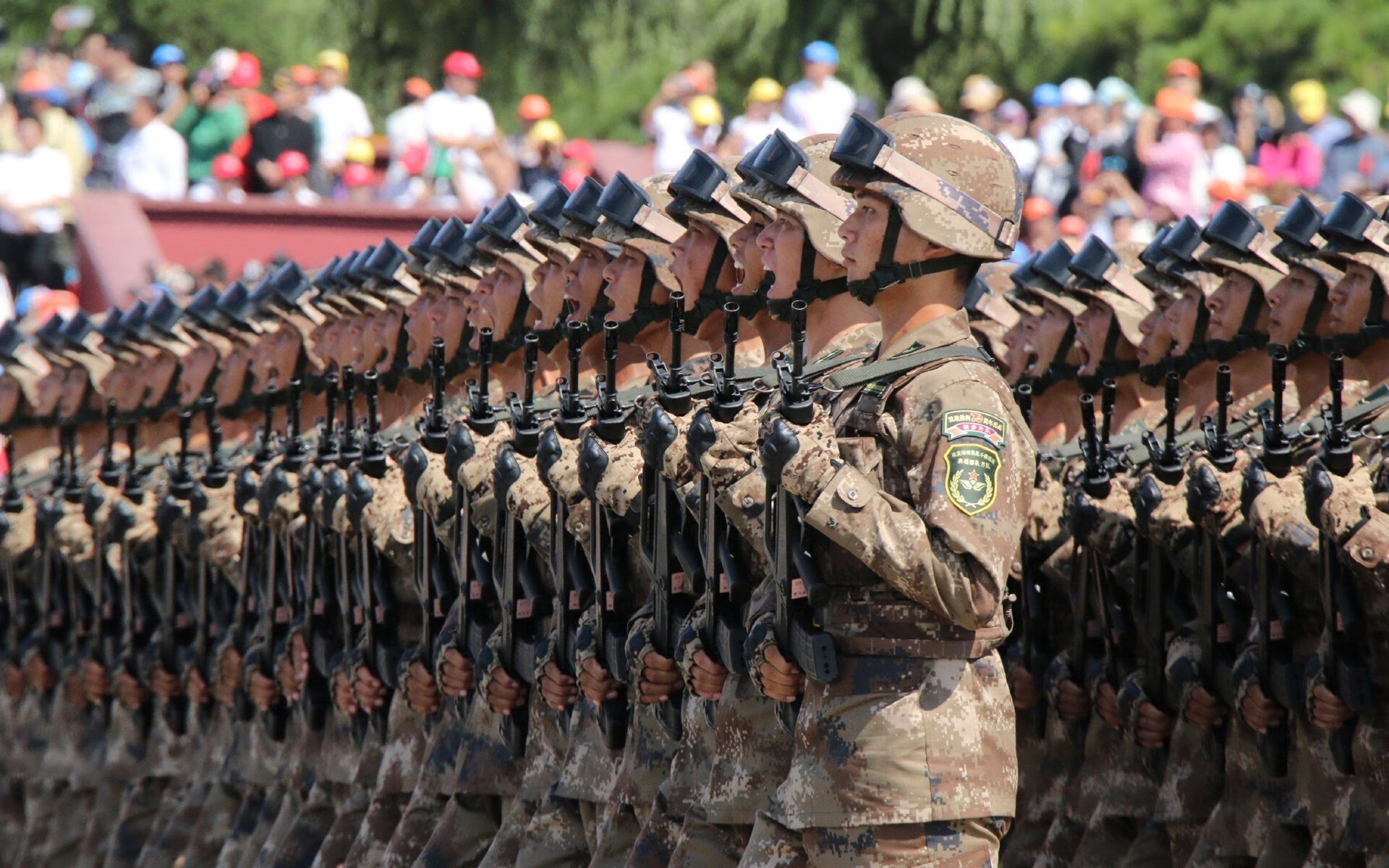 坎特正式加盟切尔西，中场战力显著增强，坎特续约切尔西
