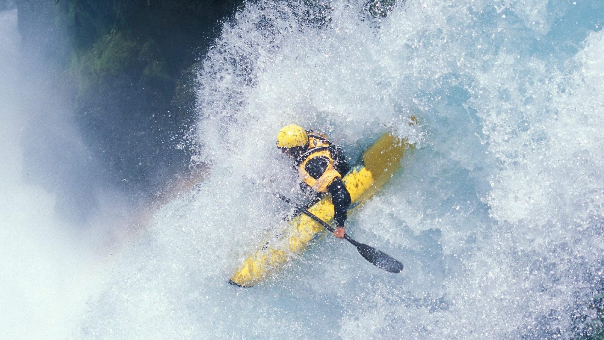 字母哥面对包夹仍高效得分，字母哥报应